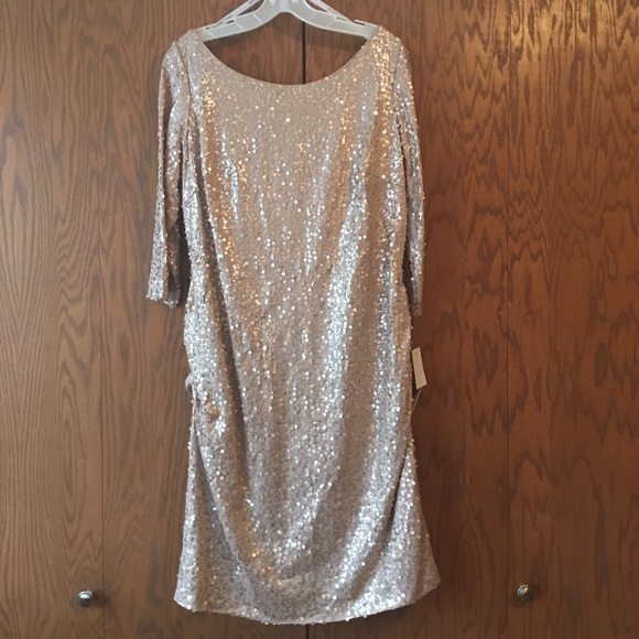 David's Bridal Dresses & Skirts - 🥂NWT Champagne Sequined Dress w/ Drape Back